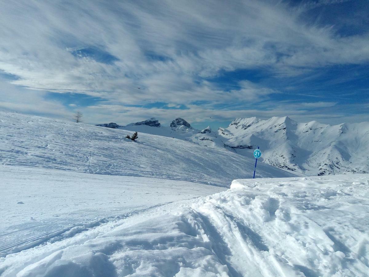 Appart 5pers joue du loup pied de pistes vue top La Joue du Loup Extérieur photo